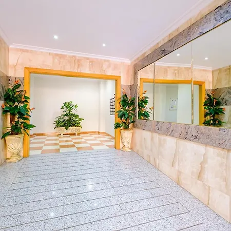 Home&holiday Goleta With Parking-option Апартаменти Торрев'єха